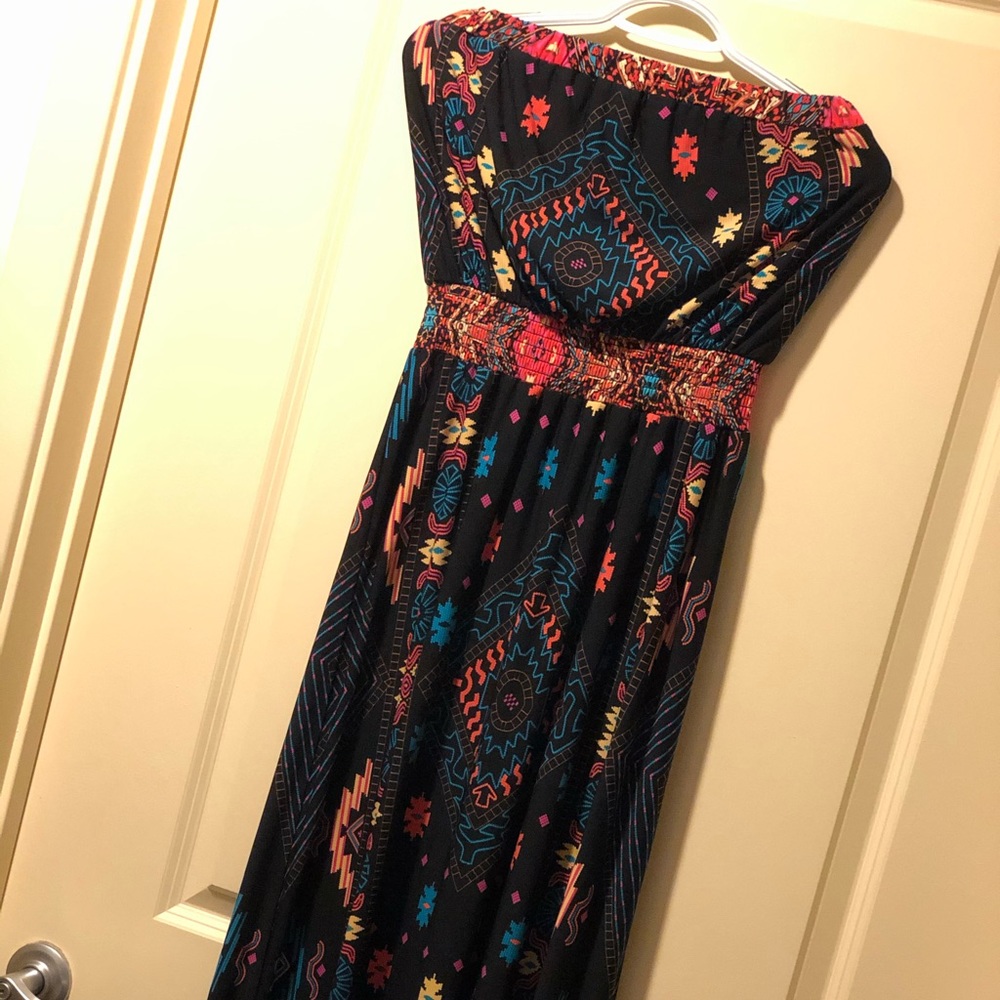LIKE NEW! Strapless Summer Dress